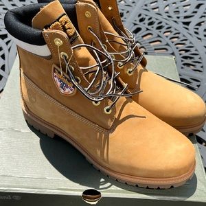 Timberland 6in Premium Wheat Varsity